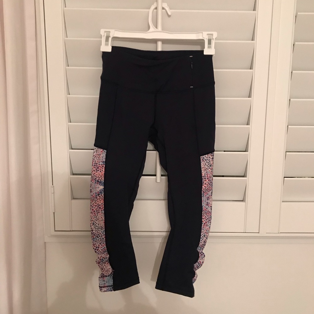 Calia by Carrie Underwood leggings